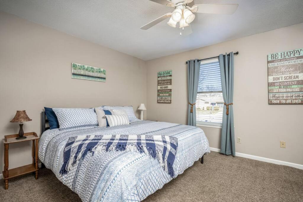 Centrally Located 3br 2ba - ! *