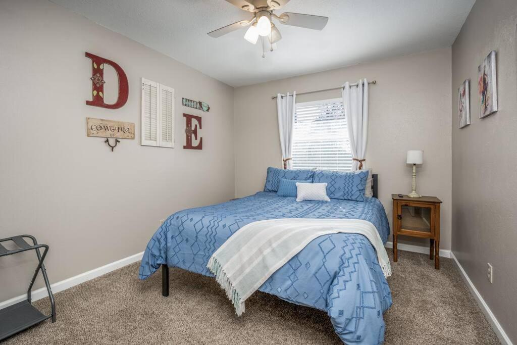 Centrally Located 3br 2ba - ! Holiday home *