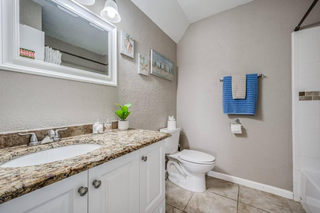 Holiday home Centrally Located 3br 2ba - !