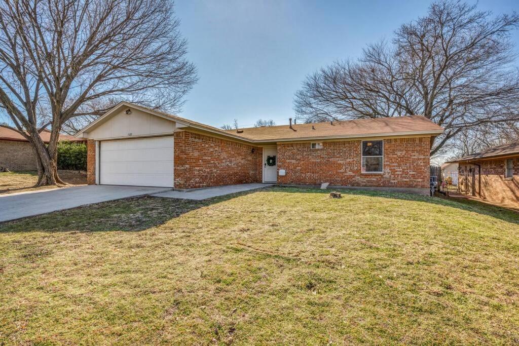Centrally Located 3br 2ba - ! Holiday home