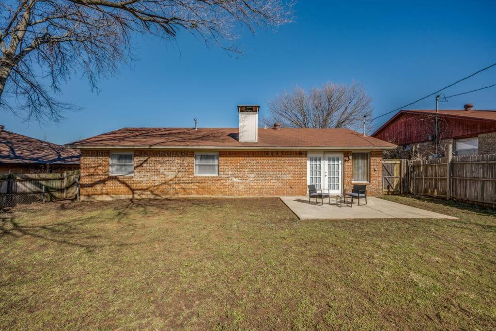 Centrally Located 3br 2ba - ! Denton